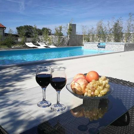 Villa Flora Maris Apartments Privlaka  Eksteriør billede