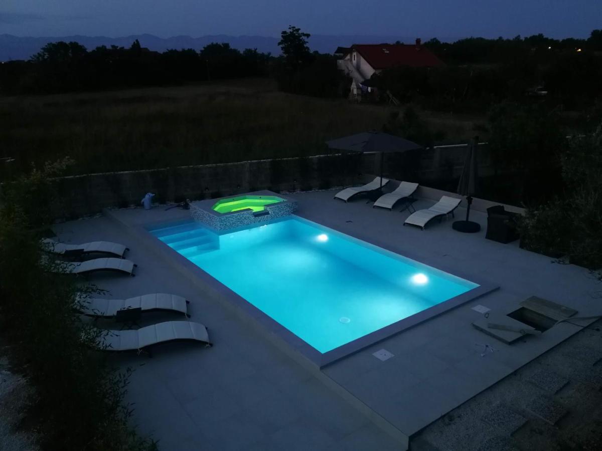 Villa Flora Maris Apartments Privlaka  Eksteriør billede