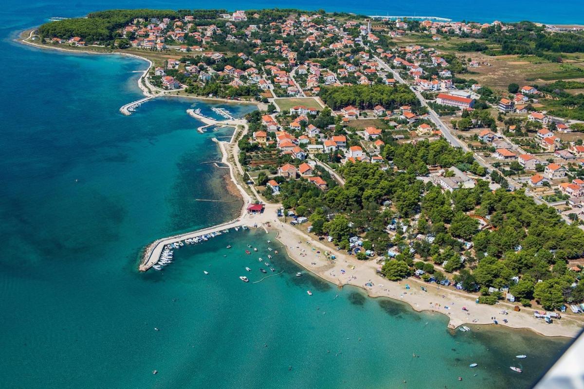 Villa Flora Maris Apartments Privlaka  Eksteriør billede