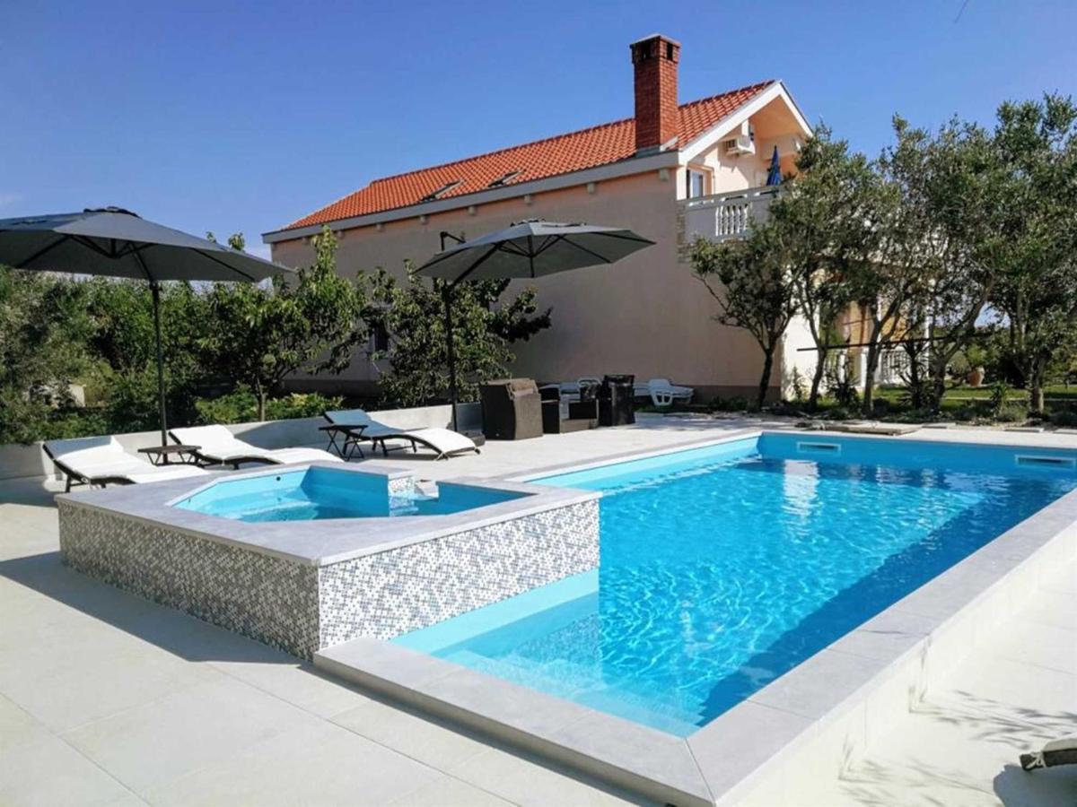 Villa Flora Maris Apartments Privlaka  Eksteriør billede